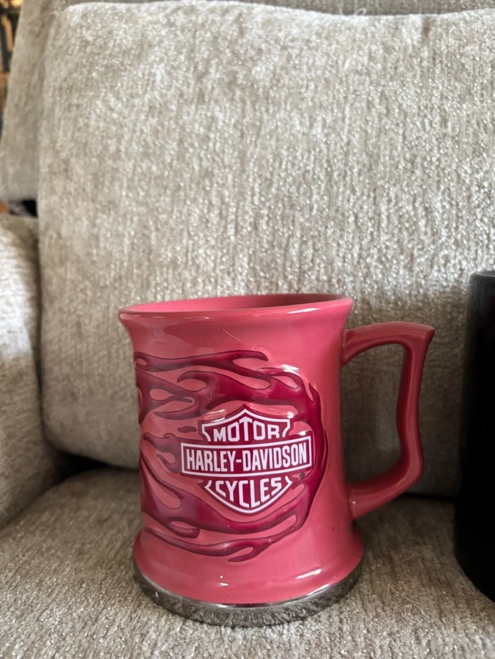 Set of 3 Vintage Harley-Davidson Collectible Mugs - Flames, Eagle, Striped - Picture 2 of 6